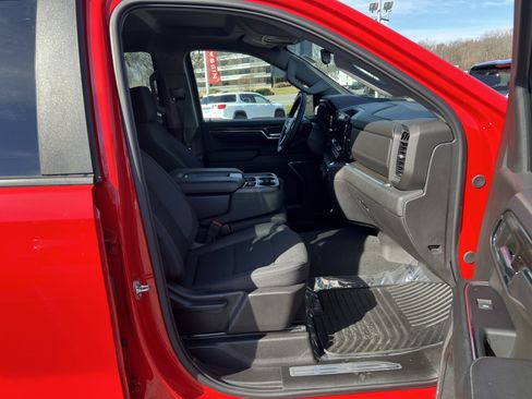 Used 2024 Chevrolet Silverado 1500 LT image 25