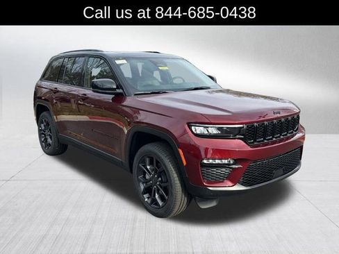 New 2025 Jeep Grand Cherokee Limited image 3