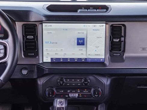 Used 2022 Ford Bronco Outer Banks image 12