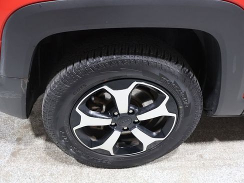 Used 2020 Jeep Renegade Trailhawk w/ Cold Weather Group image 9