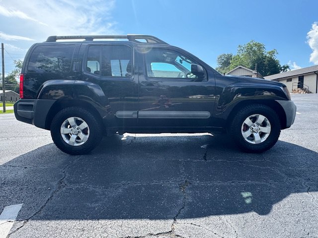 Used 2012 Nissan Xterra S RWD image 2