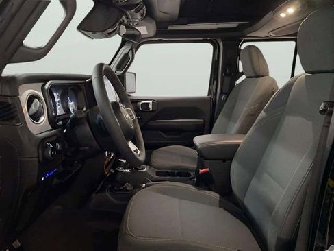 Used 2025 Jeep Wrangler Unlimited Sahara w/ Safety Group image 14