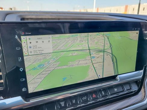 Used 2025 Chevrolet Silverado 2500 LT w/ Convenience Package image 14