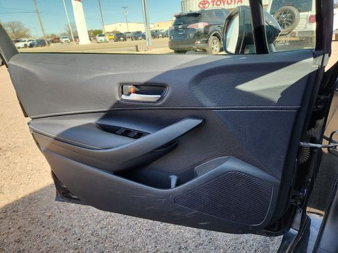 Used 2022 Toyota Corolla SE image 13