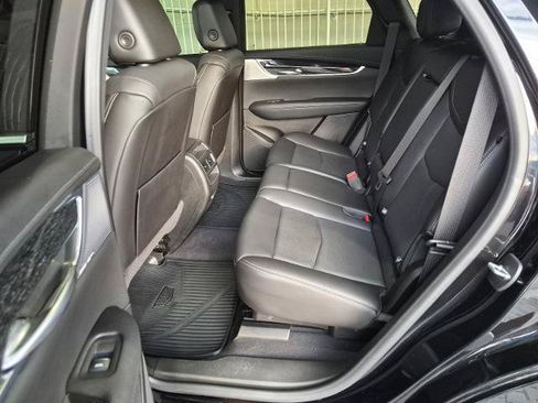 Used 2021 Cadillac XT5 Premium Luxury AWD/4WD image 15