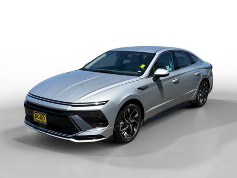 Used 2024 Hyundai Sonata SEL FWD image 1