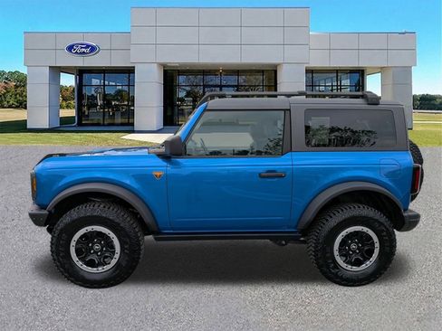 Certified 2021 Ford Bronco Badlands w/ Sasquatch Package AWD/4WD image 7