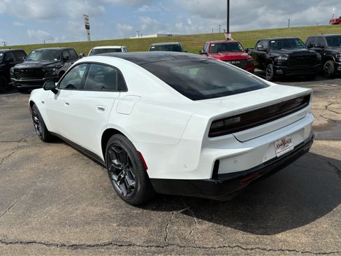 New 2026 Dodge Charger R/T image 28