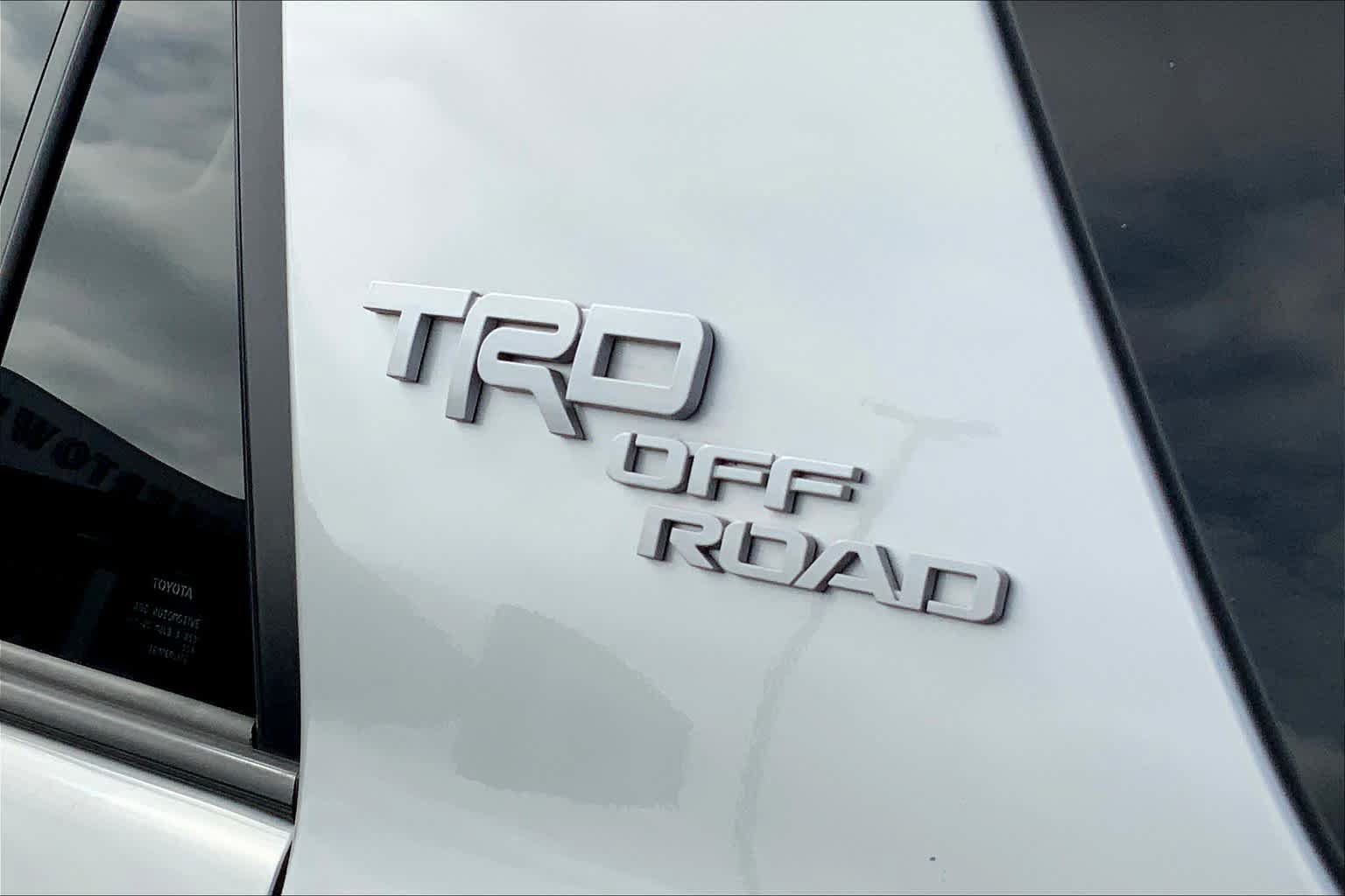 Used 2021 Toyota 4Runner TRD Off-Road AWD/4WD image 10