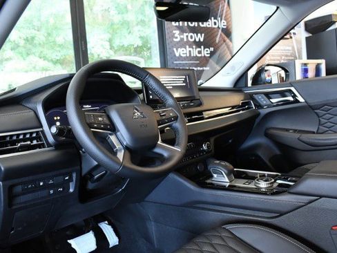 New 2026 Mitsubishi Outlander SEL AWD/4WD image 34