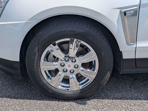 Used 2015 Cadillac SRX Luxury w/ Driver Awareness Package FWD image 13