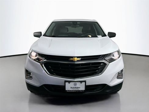 Used 2021 Chevrolet Equinox LS w/ LS Convenience Package FWD image 3