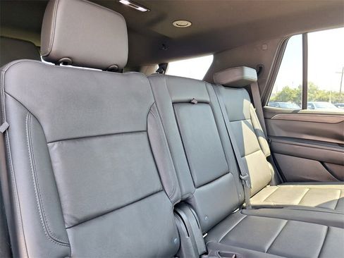 Used 2021 Chevrolet Tahoe Z71 w/ Z71 Off-Road Package image 31