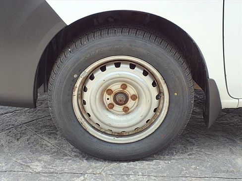 Used 2017 Nissan NV200 S image 6