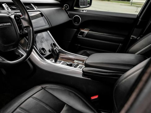 Used 2018 Land Rover Range Rover Sport HSE image 24