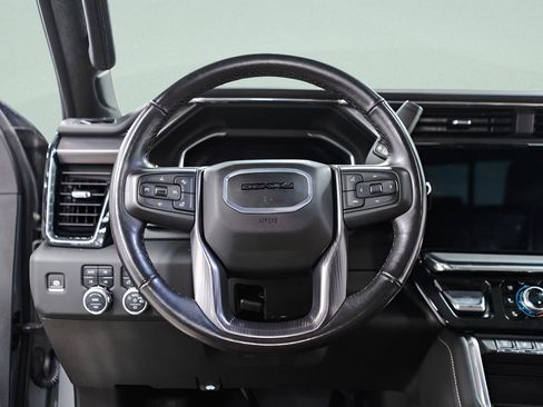 Used 2024 GMC Sierra 2500 Denali Ultimate AWD/4WD image 11