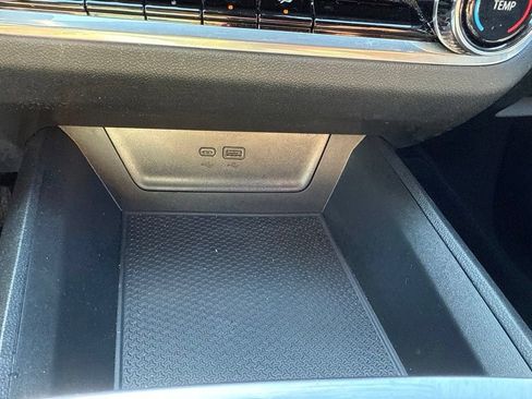 Used 2026 Chevrolet Equinox LT AWD/4WD image 25