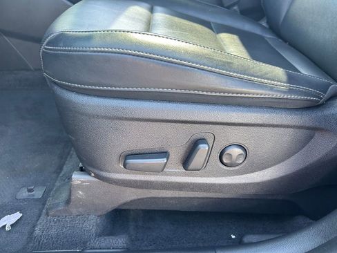 Used 2025 Kia Telluride S FWD image 22