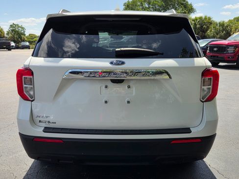 Used 2022 Ford Explorer XLT RWD image 4