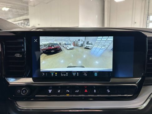 Used 2024 Chevrolet Silverado 2500 LT w/ Safety Package image 36