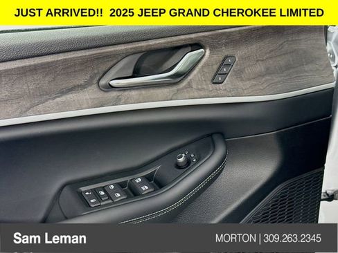 New 2025 Jeep Grand Cherokee Limited w/ Black Appearance Package image 18