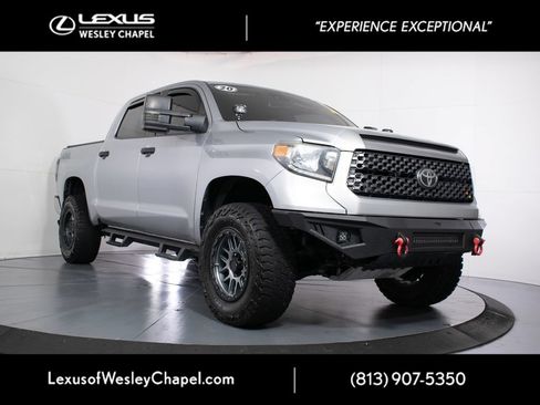 Used 2020 Toyota Tundra SR5 w/ SR5 Leather Package AWD/4WD image 1