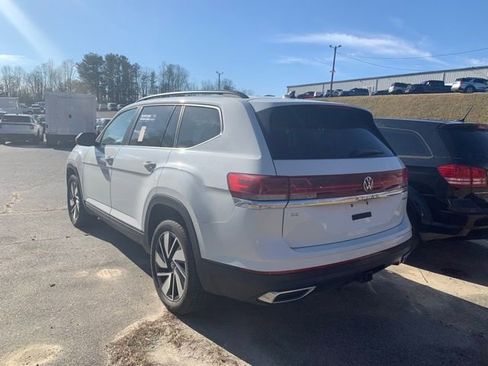 Used 2024 Volkswagen Atlas SE image 19