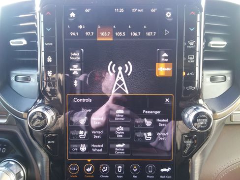 Used 2020 RAM 1500 Limited image 21