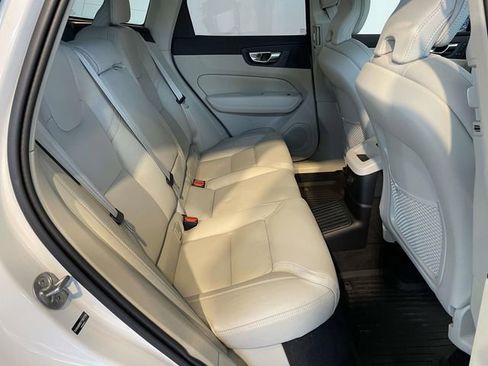 New 2026 Volvo XC60 T8 Ultra w/ Protection Package Premier AWD/4WD image 21