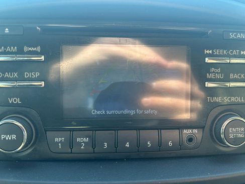 Used 2014 Nissan Quest SV image 22