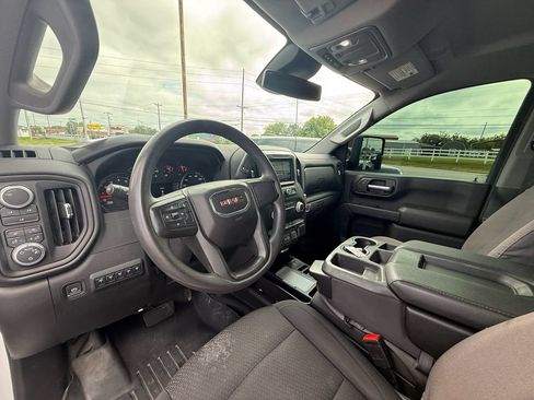 Used 2024 GMC Sierra 2500 Pro w/ 1SA Pro Safety Plus Package AWD/4WD image 14