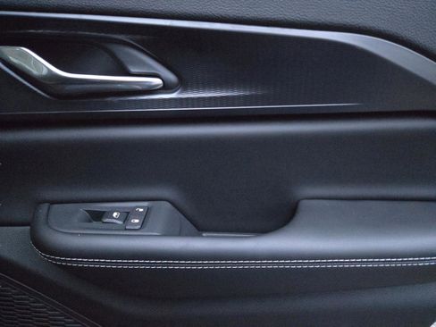 New 2025 Jeep Grand Cherokee Altitude image 33