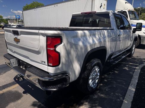 Certified 2024 Chevrolet Silverado 2500 LTZ w/ LTZ Plus Package AWD/4WD image 6