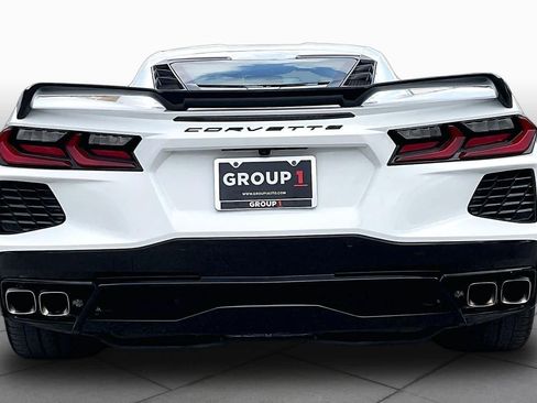 Used 2022 Chevrolet Corvette Stingray Coupe w/ Z51 Performance Package RWD image 5