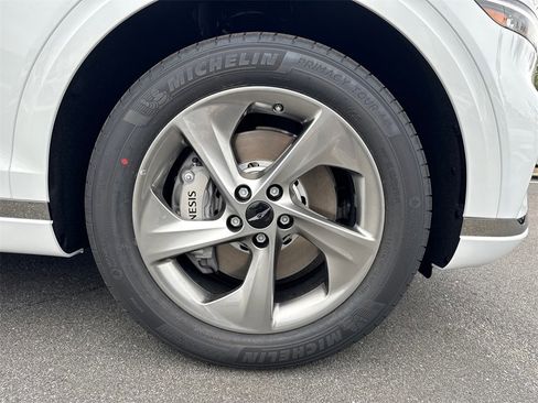 New 2026 Genesis GV70 2.5T image 12