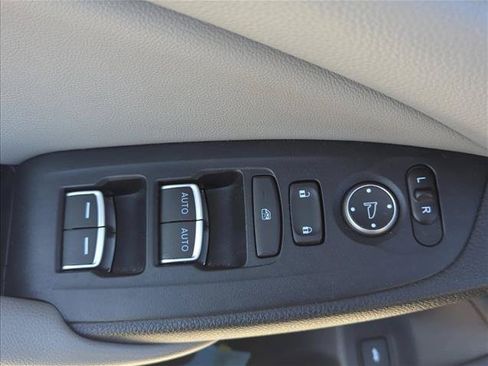 Used 2019 Honda Accord LX image 8