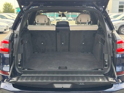 Used 2020 BMW X5 xDrive40i w/ M Sport Package AWD/4WD image 11