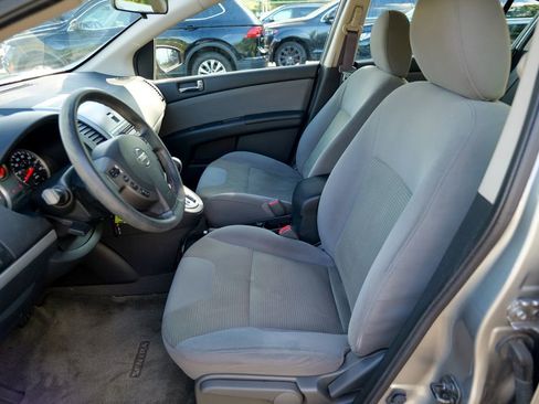 Used 2010 Nissan Sentra 2.0 S FWD image 8