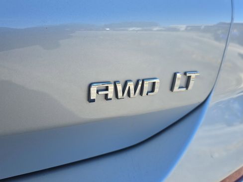 Used 2022 Chevrolet Equinox LT image 11