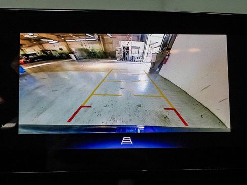 Used 2024 Chevrolet Trax LT w/ Driver Confidence Package image 14