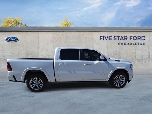Used 2022 RAM 1500 Laramie w/ Laramie Southwest Edition image 9