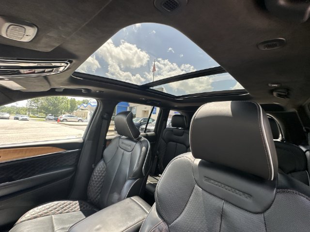 Used 2022 Jeep Grand Cherokee Summit AWD/4WD image 19