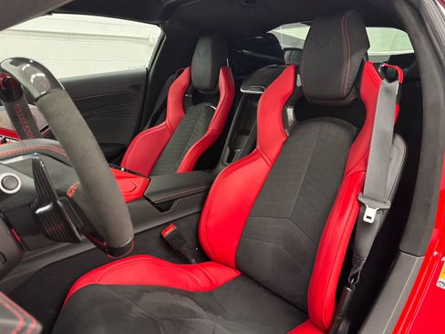 Used 2025 Chevrolet Corvette Z06 RWD image 13