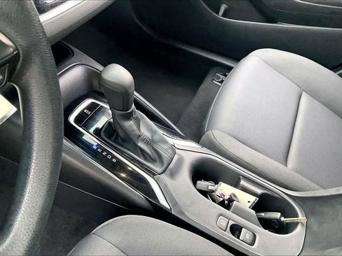 Used 2024 Toyota Corolla LE image 16