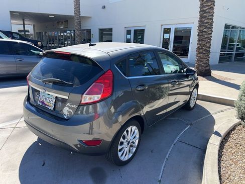 Used 2017 Ford Fiesta Titanium image 3