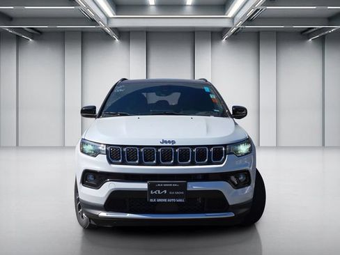 Used 2024 Jeep Compass Limited AWD/4WD image 2