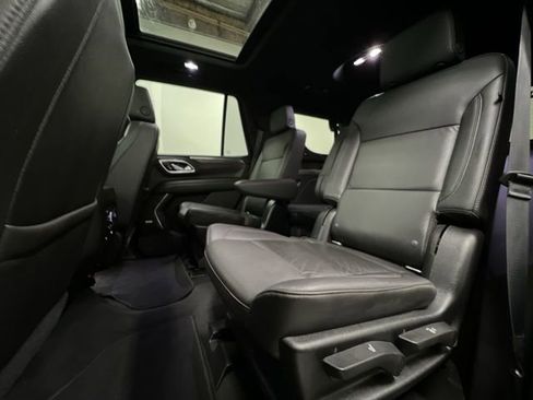 Used 2021 Chevrolet Tahoe Z71 w/ Luxury Package image 26