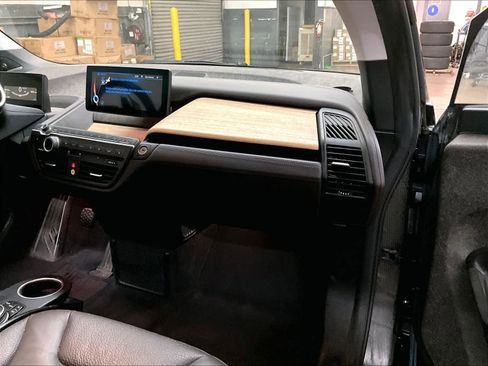 Used 2014 BMW i3 image 18