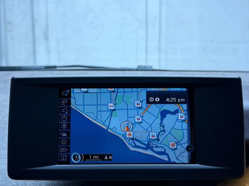 Used 2015 BMW i3 w/ Range Extender image 28