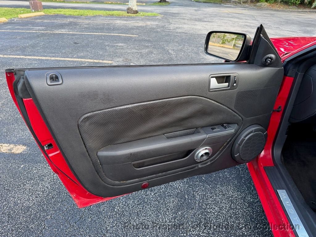 Used 2006 Ford Mustang GT Premium RWD image 57